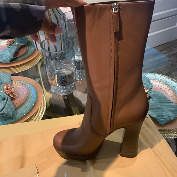 MK signature Collection Emmy Runway boots - Picture 3 of 4